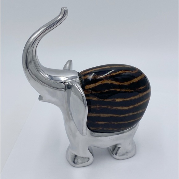 Silver Tone Metal Elephant Figurine - Picture 7 of 7